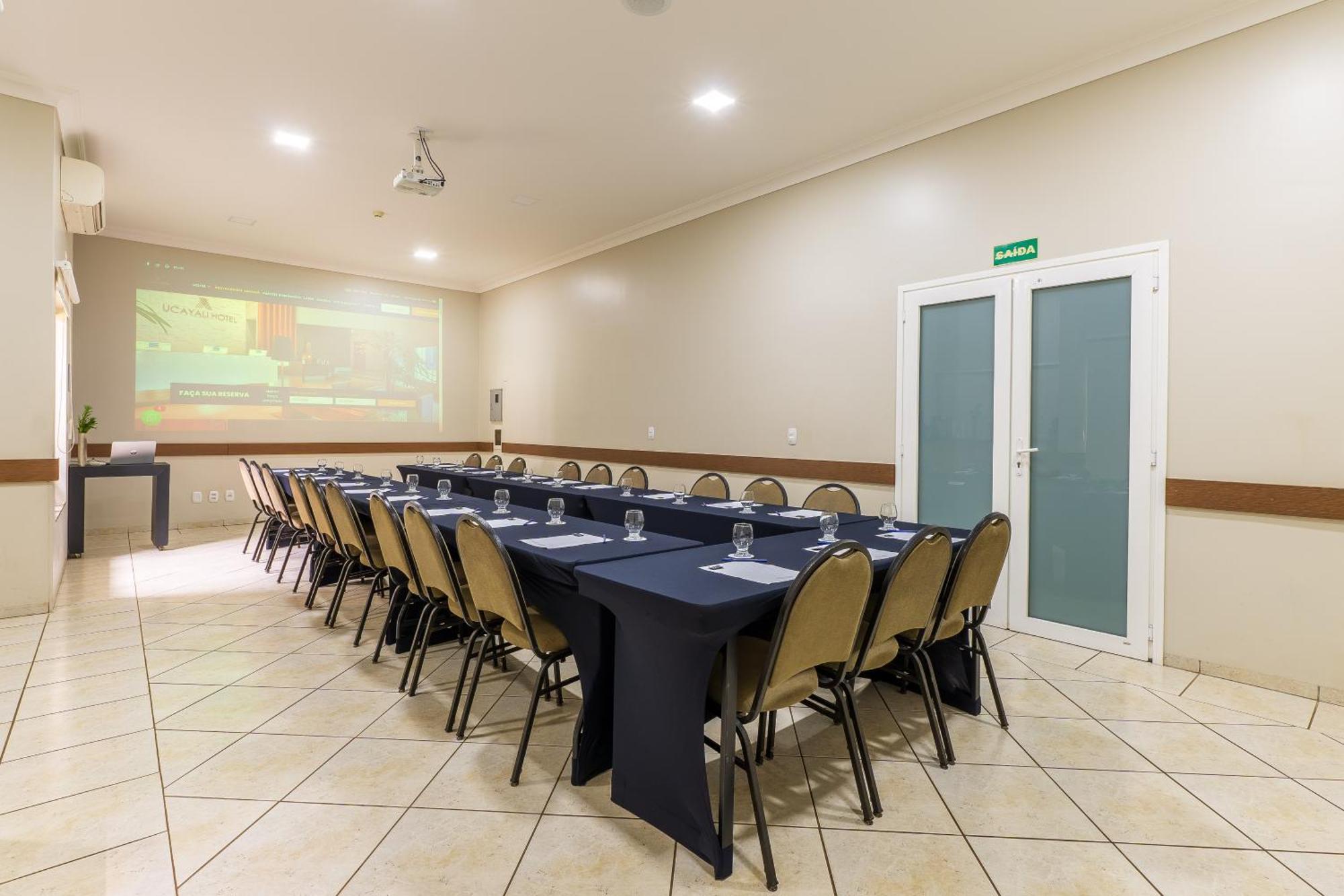 Hotel Ucayali 4*